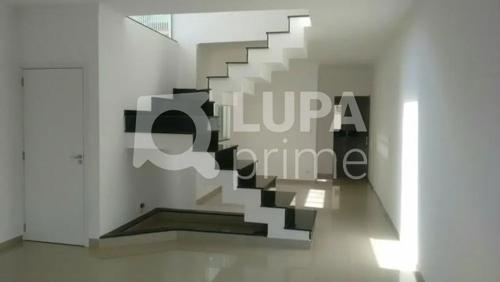 Casa, 3 quartos, 240 m² - Foto 7