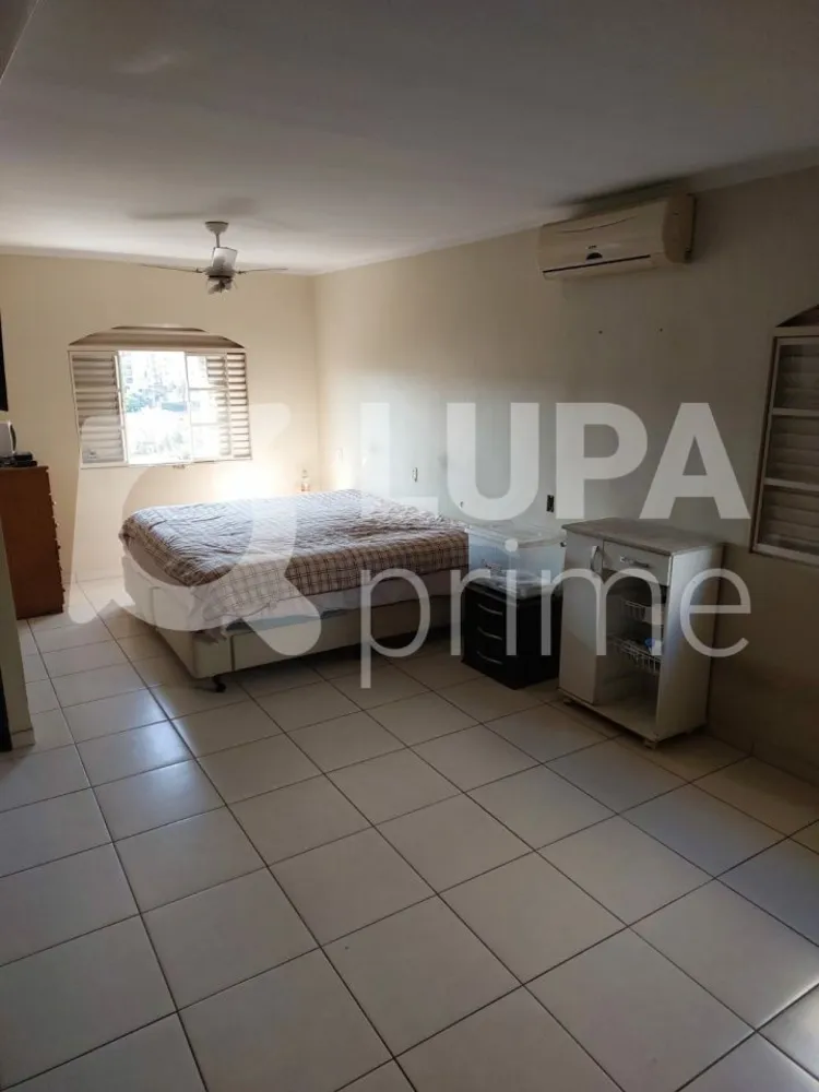 Casa, 3 quartos, 240 m² - Foto 3