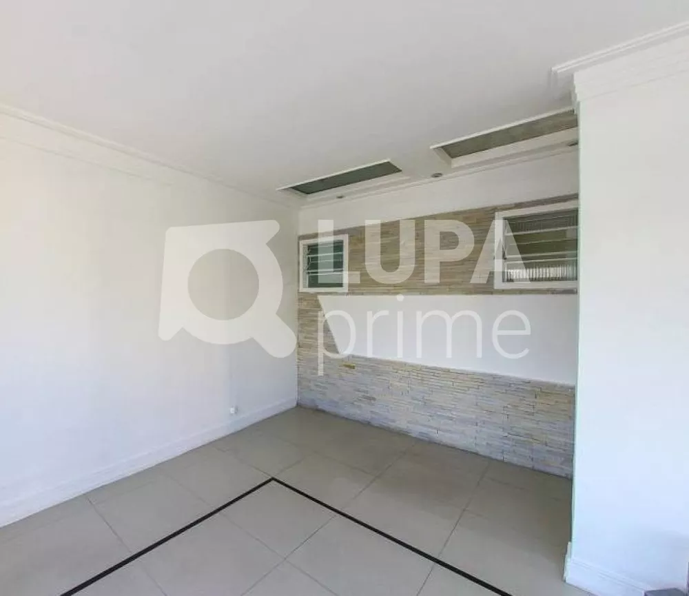 Casa à venda com 3 quartos, 249m² - Foto 3