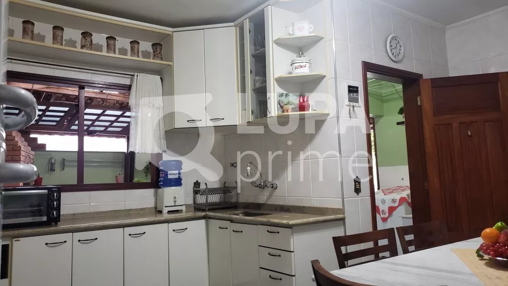 Casa de Condomínio à venda com 3 quartos, 197m² - Foto 11