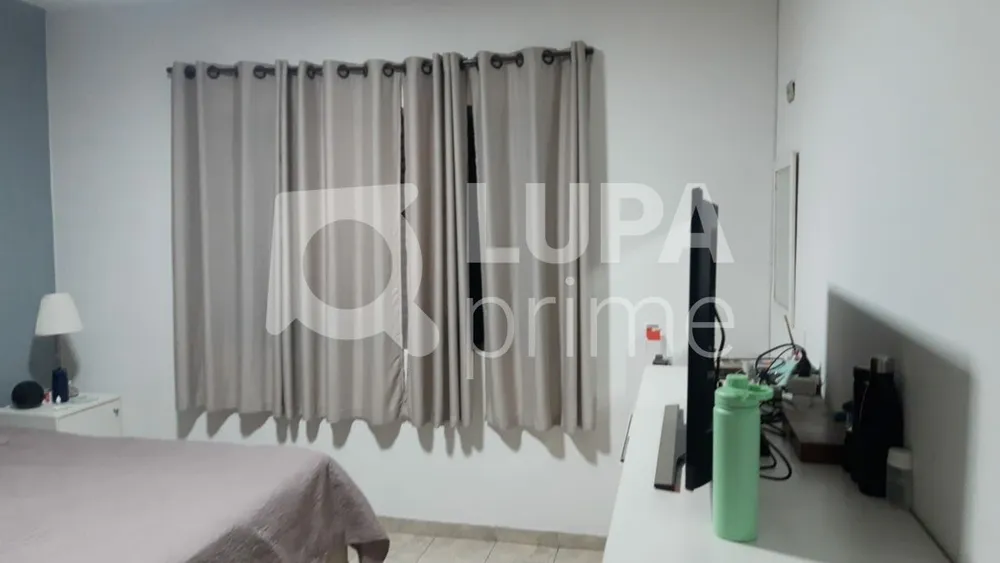 Casa, 4 quartos, 327 m² - Foto 11