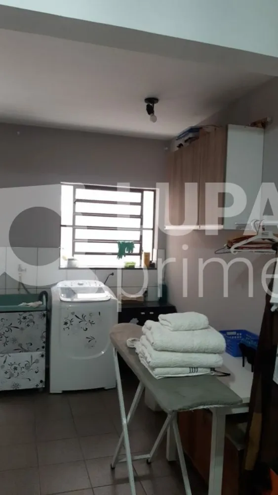 Casa, 4 quartos, 327 m² - Foto 2