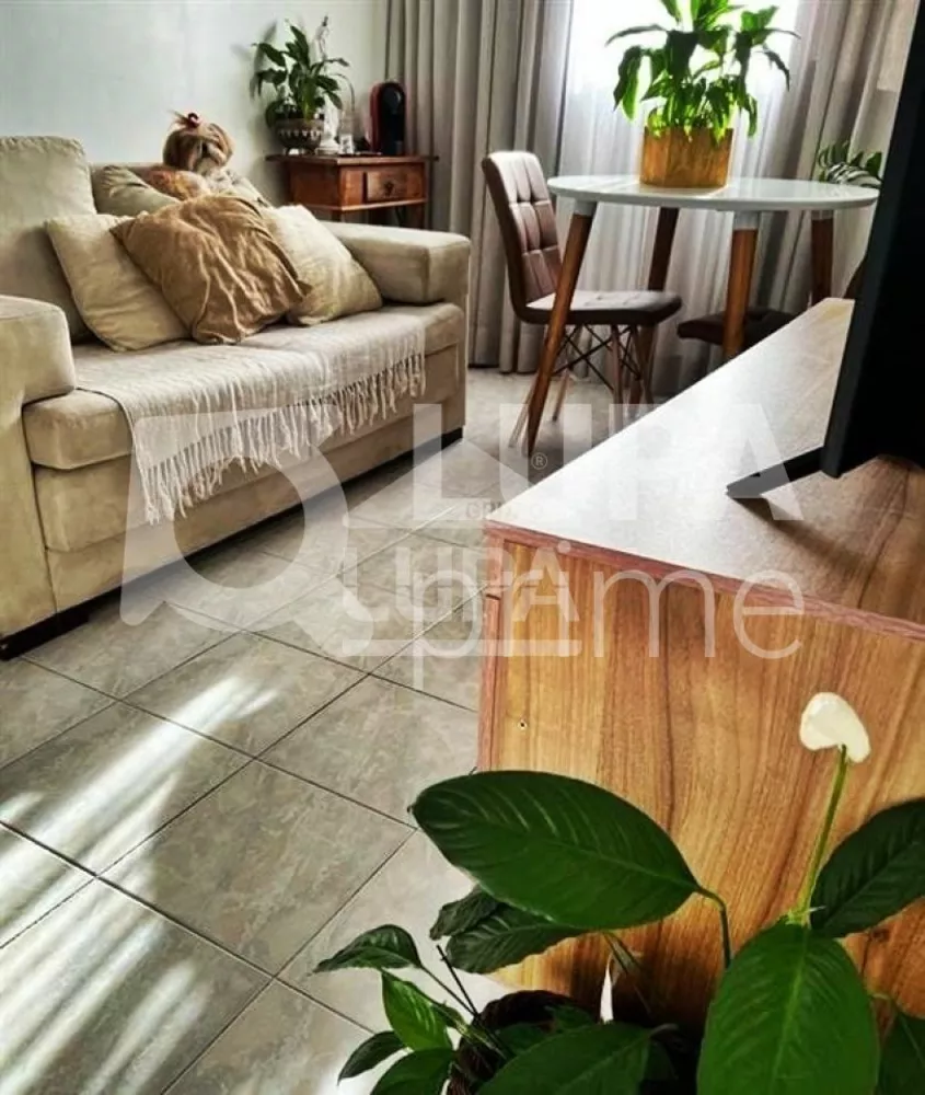 Apartamento à venda com 1 quarto, 47m² - Foto 2