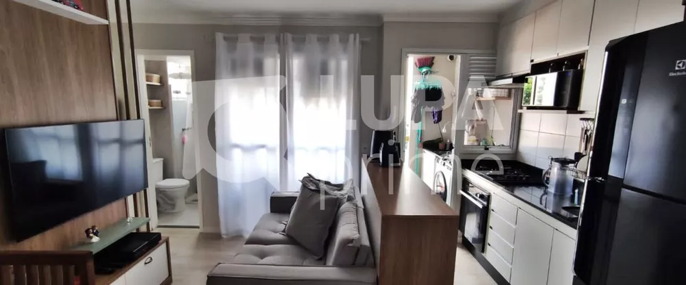 Apartamento à venda com 2 quartos, 42m² - Foto 4