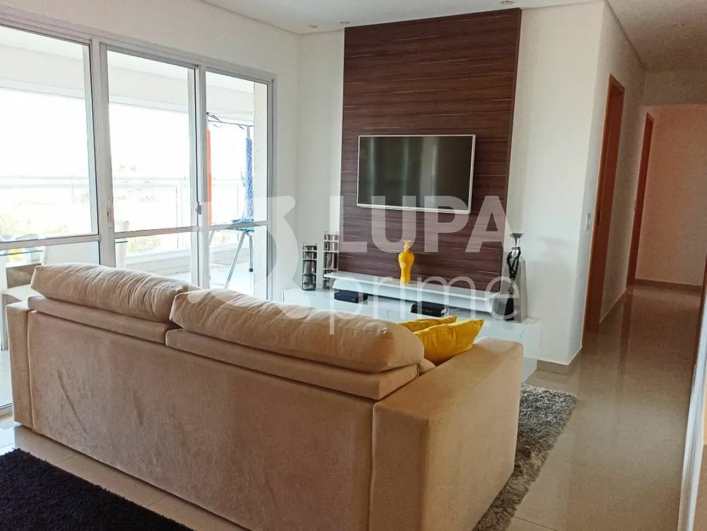 Apartamento, 3 quartos, 158 m² - Foto 1