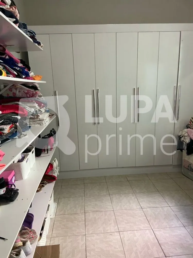 Casa, 3 quartos, 220 m² - Foto 1