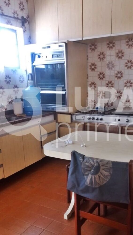 Casa, 3 quartos, 205 m² - Foto 2