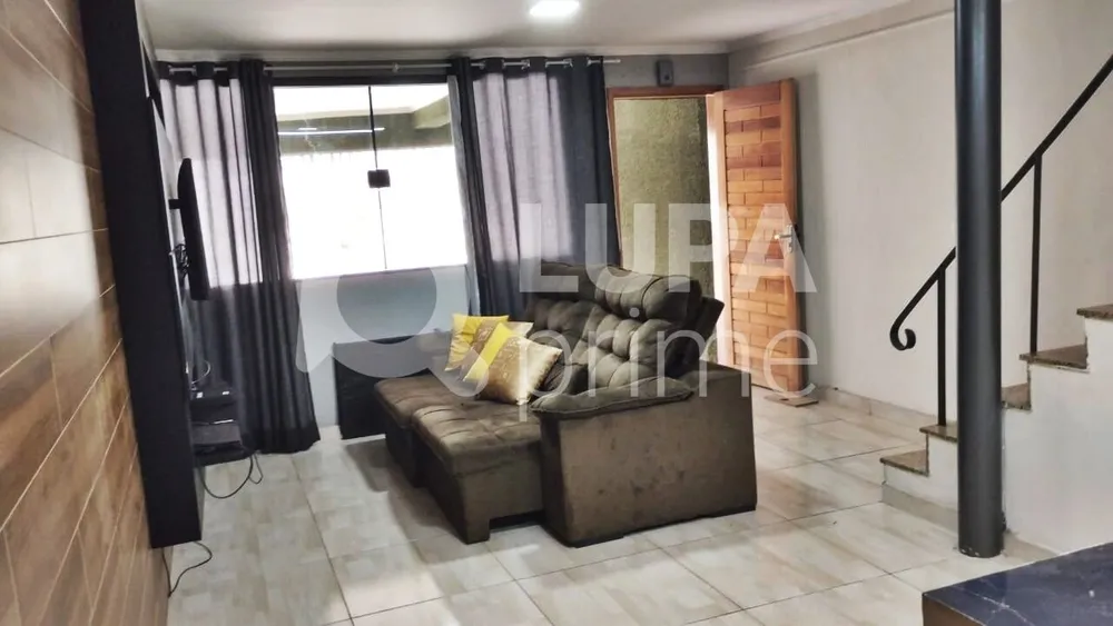 Casa, 2 quartos, 250 m² - Foto 1