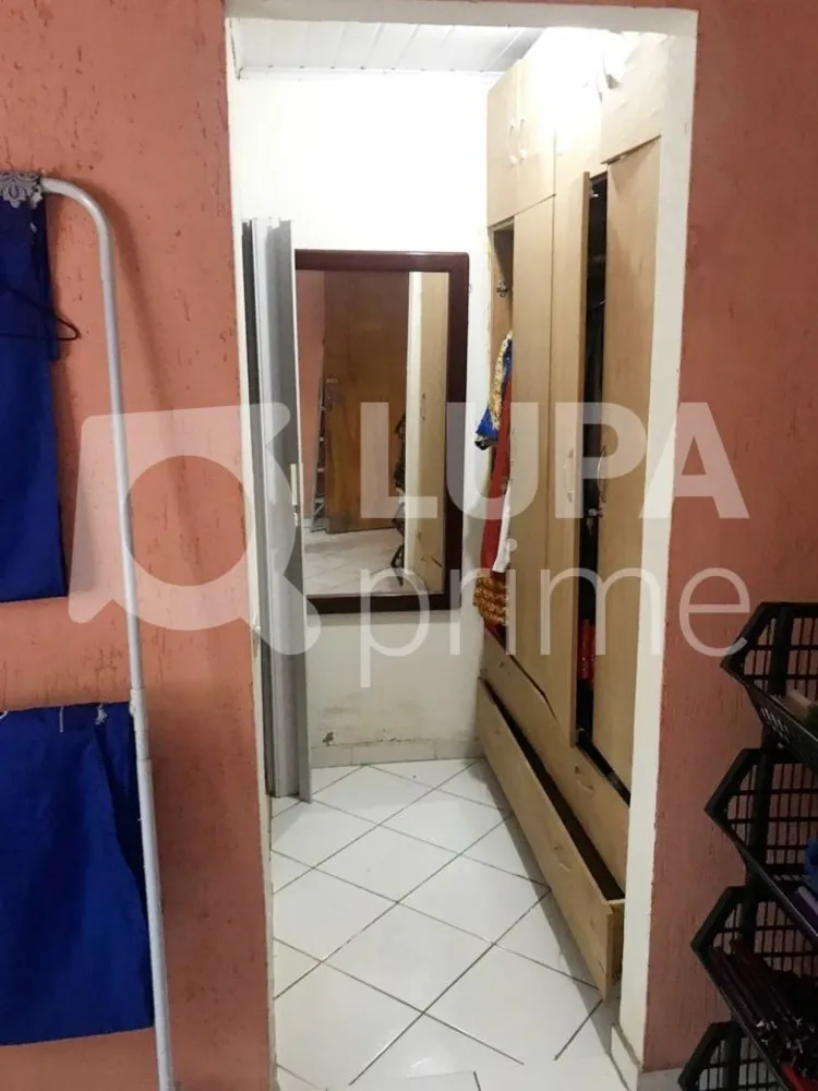 Casa, 4 quartos, 249 m² - Foto 2