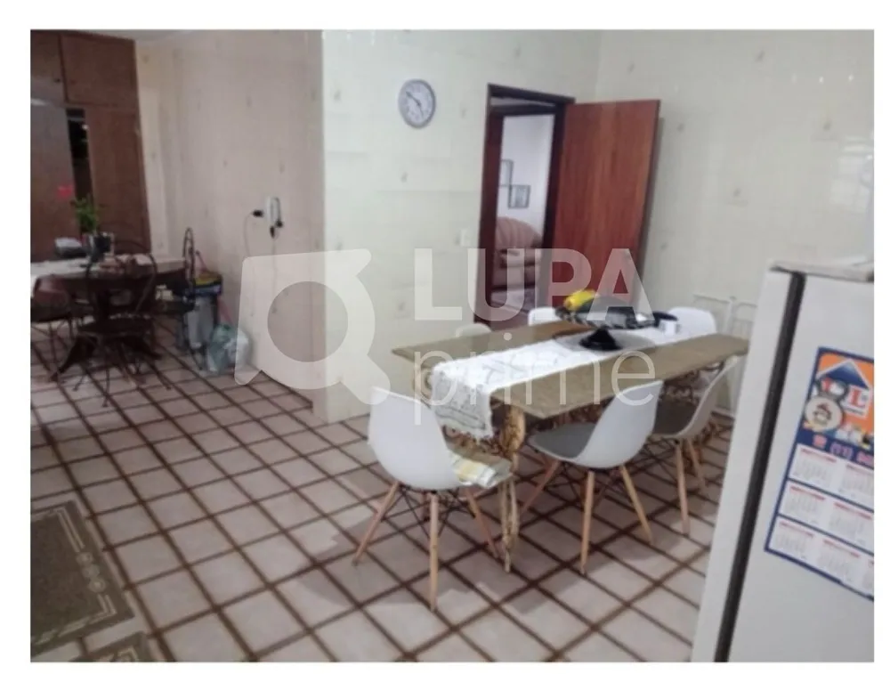Casa, 3 quartos, 224 m² - Foto 6