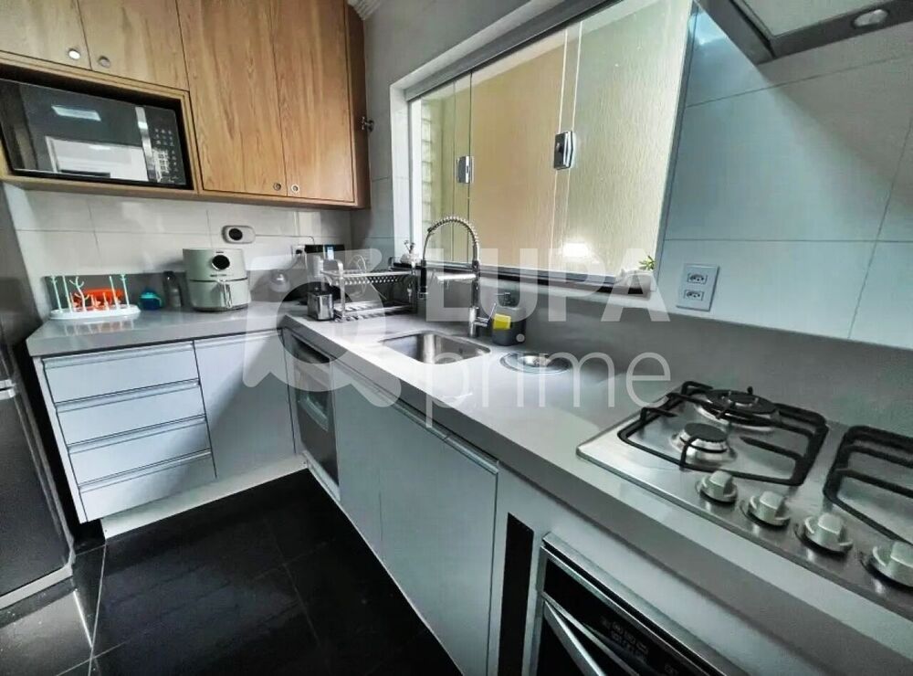 Casa à venda com 3 quartos, 208m² - Foto 7