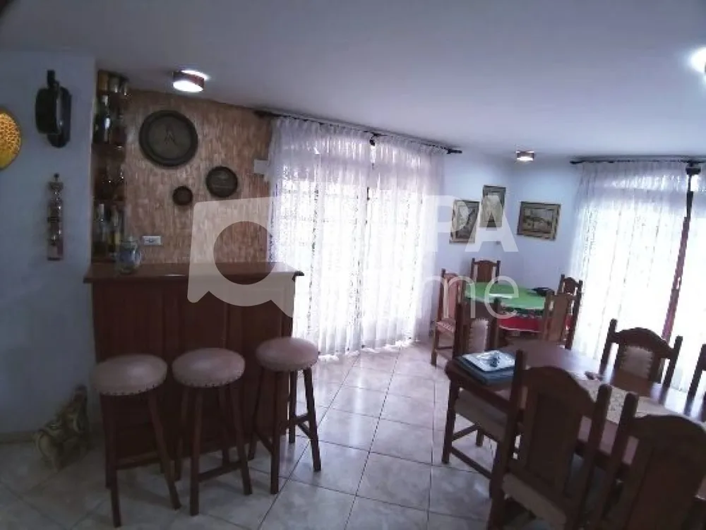 Casa, 3 quartos, 240 m² - Foto 1