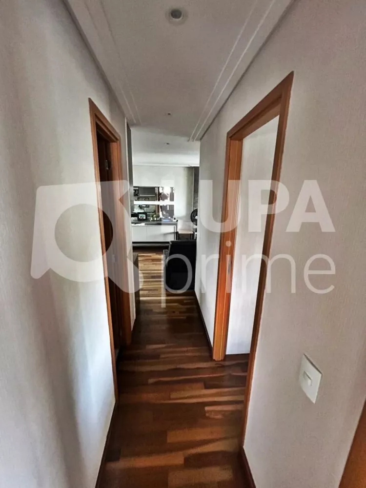 Apartamento à venda com 3 quartos, 97m² - Foto 2