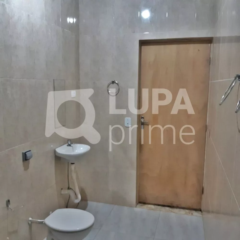 Casa à venda com 2 quartos, 1000m² - Foto 11