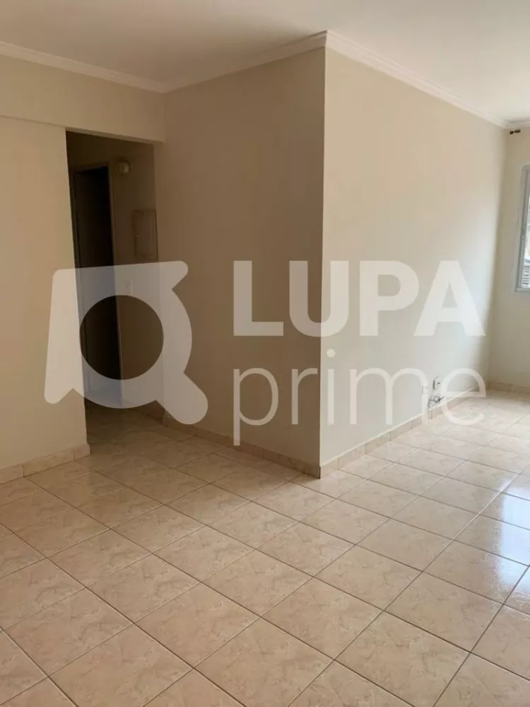 Apartamento à venda com 2 quartos, 62m² - Foto 4