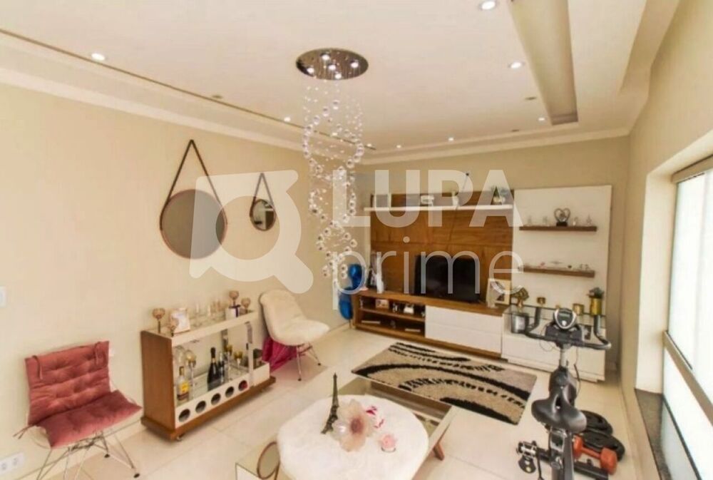 Casa, 4 quartos, 165 m² - Foto 1