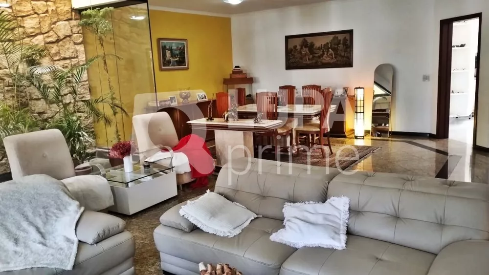 Casa à venda com 3 quartos, 391m² - Foto 1