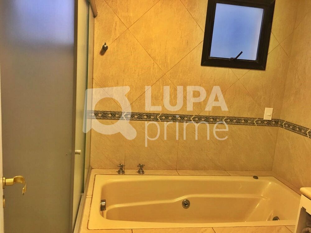Apartamento à venda com 3 quartos, 130m² - Foto 11