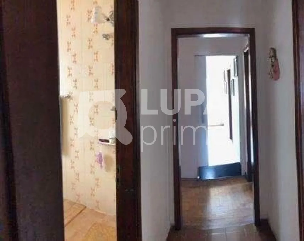Casa, 7 quartos, 266 m² - Foto 1