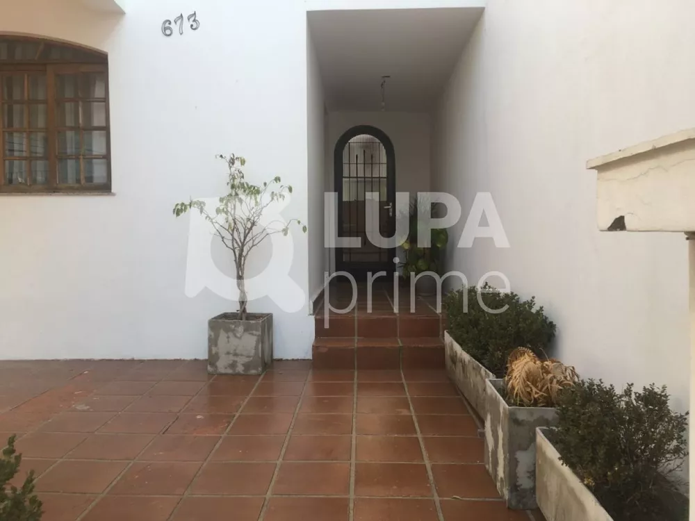 Casa à venda com 3 quartos, 151m² - Foto 3