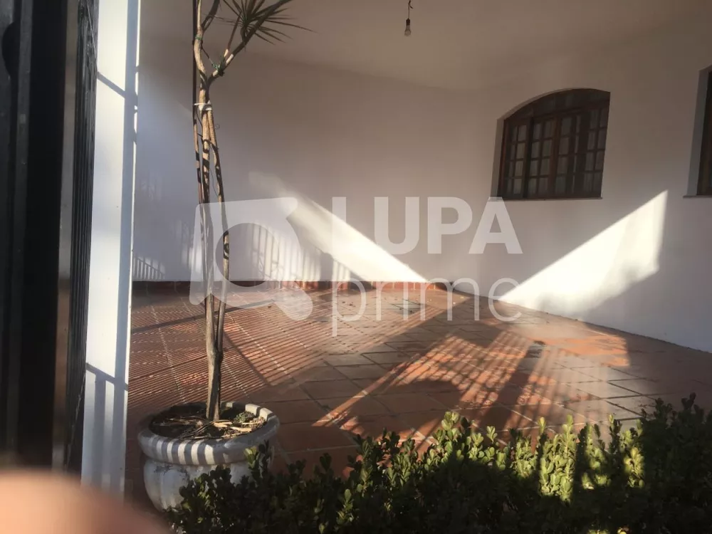 Casa à venda com 3 quartos, 151m² - Foto 4