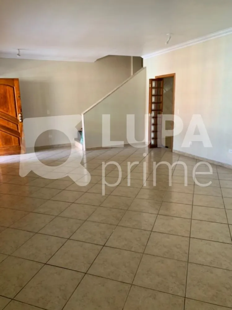 Casa, 3 quartos, 210 m² - Foto 9
