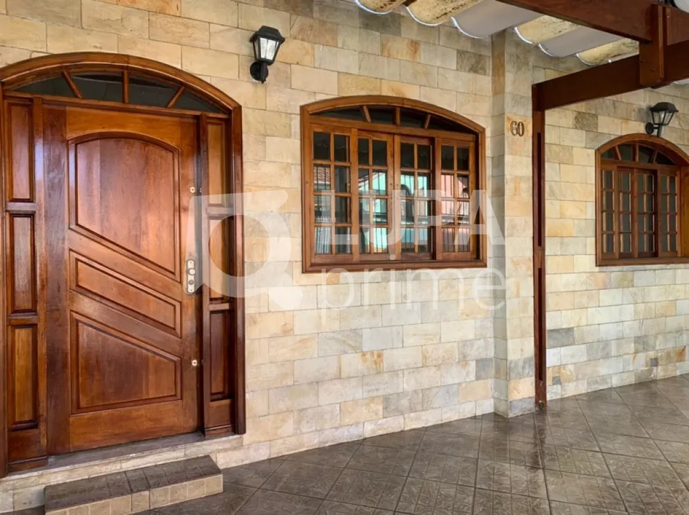 Casa, 3 quartos, 210 m² - Foto 6