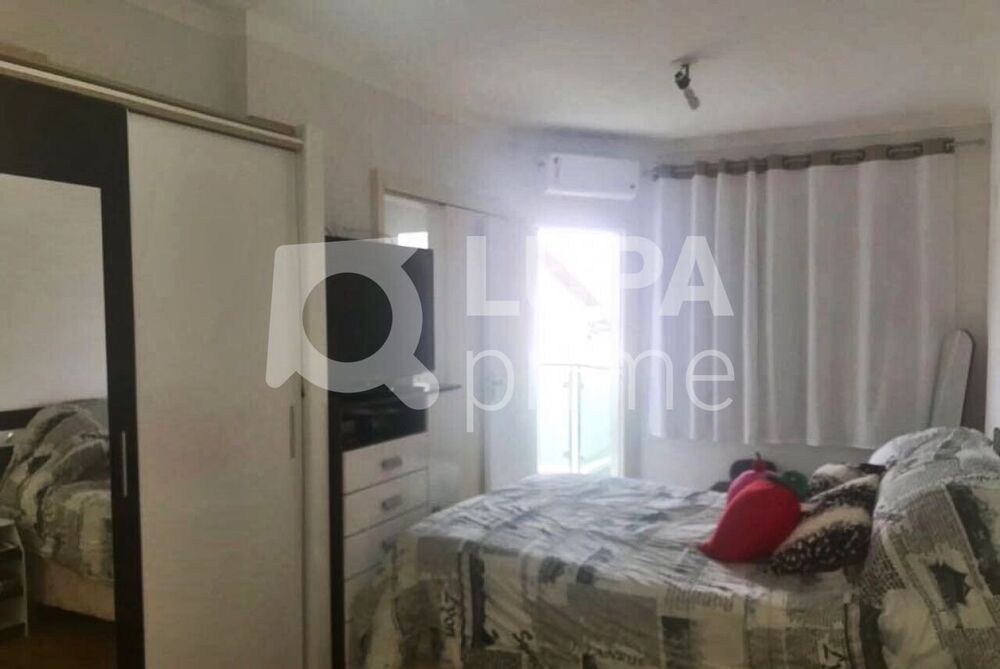 Casa à venda com 2 quartos, 141m² - Foto 3