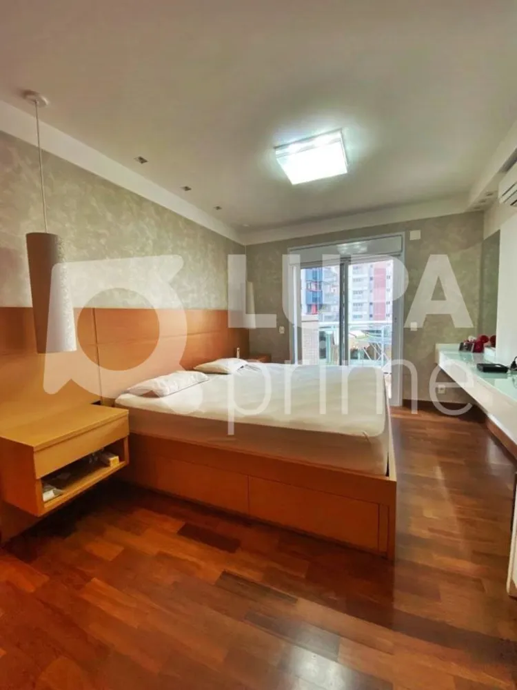 Apartamento, 3 quartos, 200 m² - Foto 1
