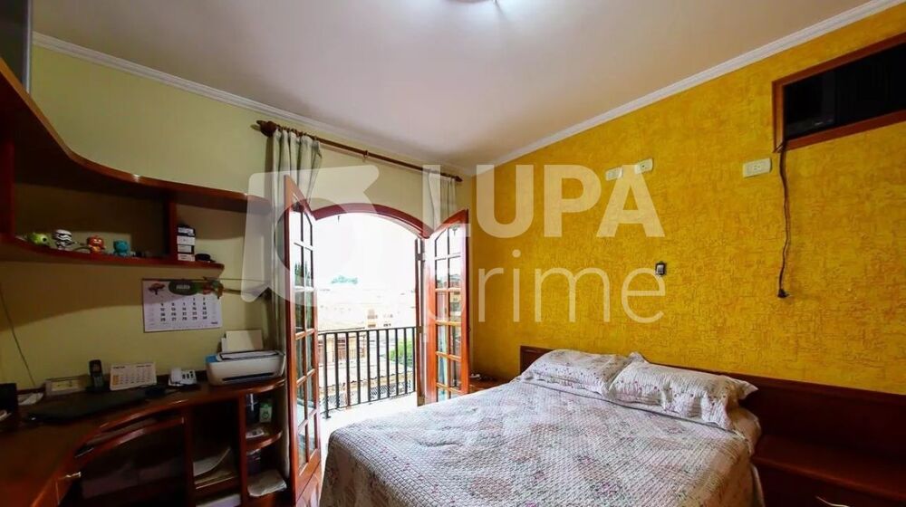 Casa, 3 quartos, 220 m² - Foto 2