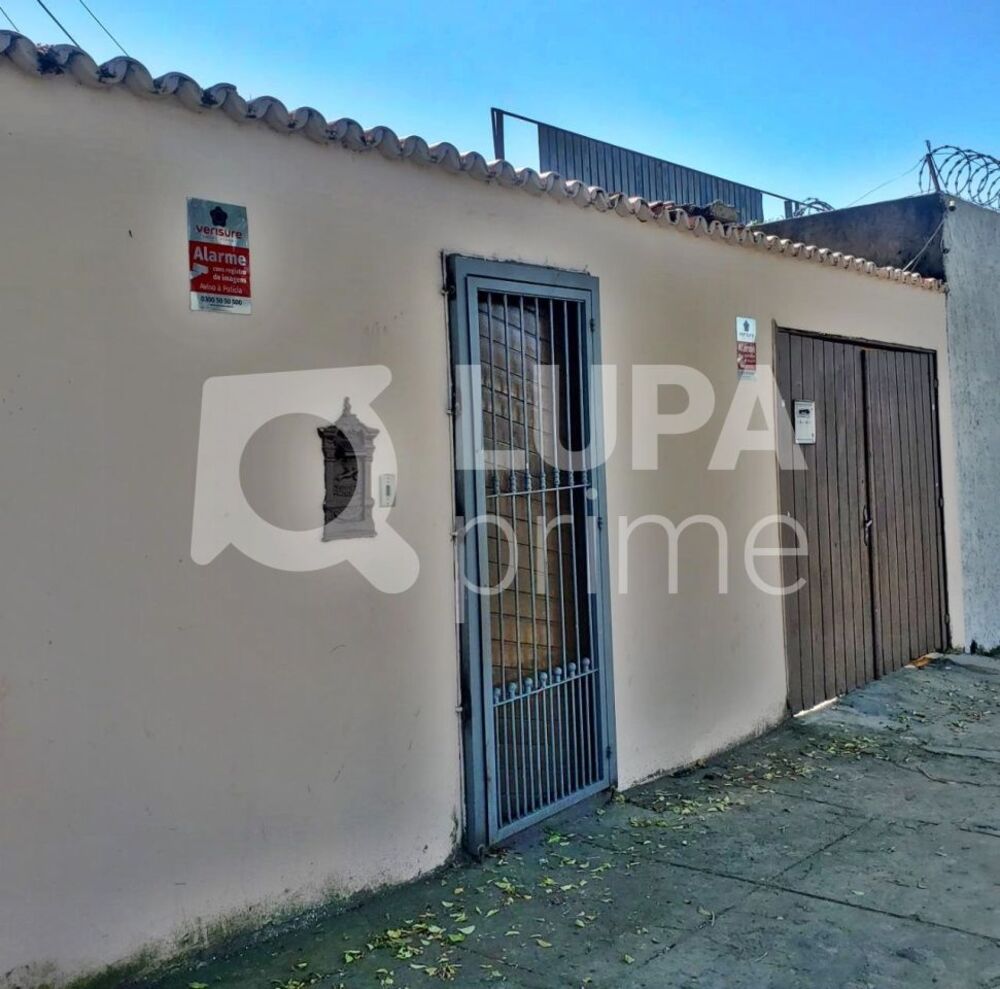 Casa, 6 quartos, 200 m² - Foto 2