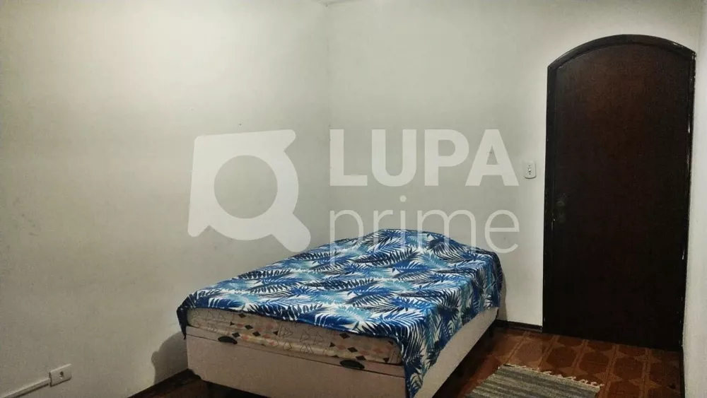 Casa à venda com 3 quartos, 226m² - Foto 11