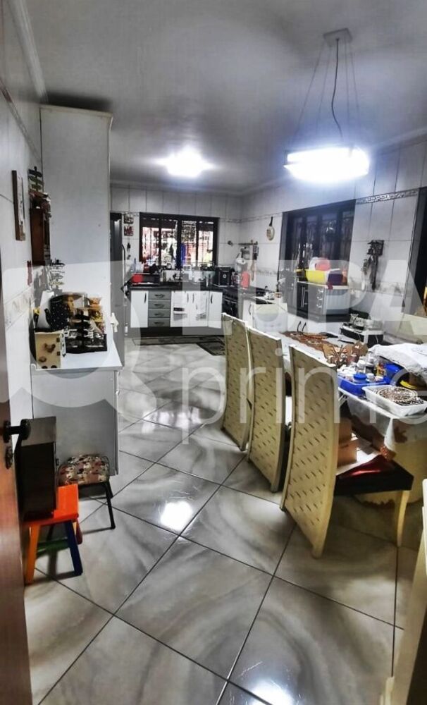 Casa à venda com 3 quartos, 170m² - Foto 9