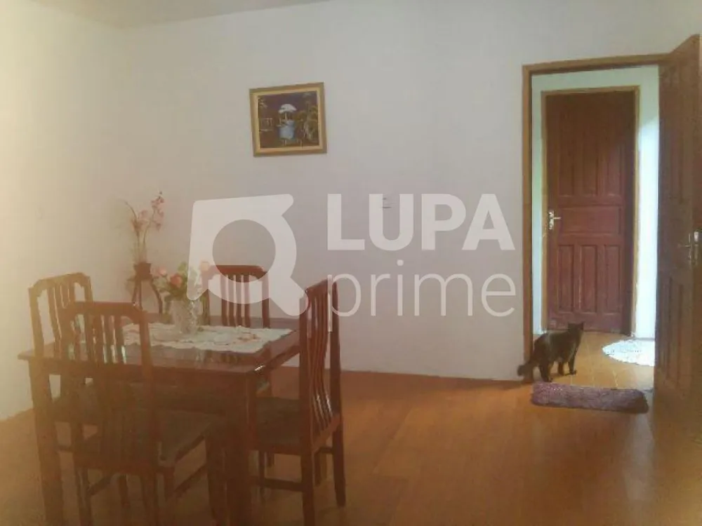 Casa, 3 quartos, 220 m² - Foto 1
