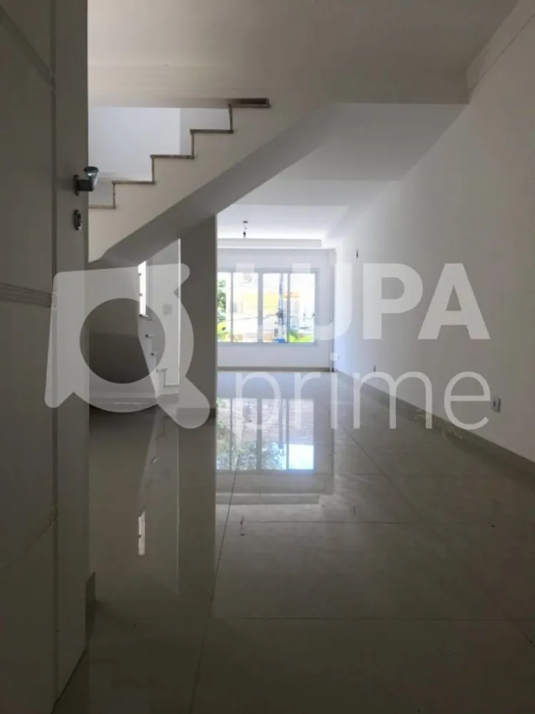 Casa, 3 quartos, 250 m² - Foto 1