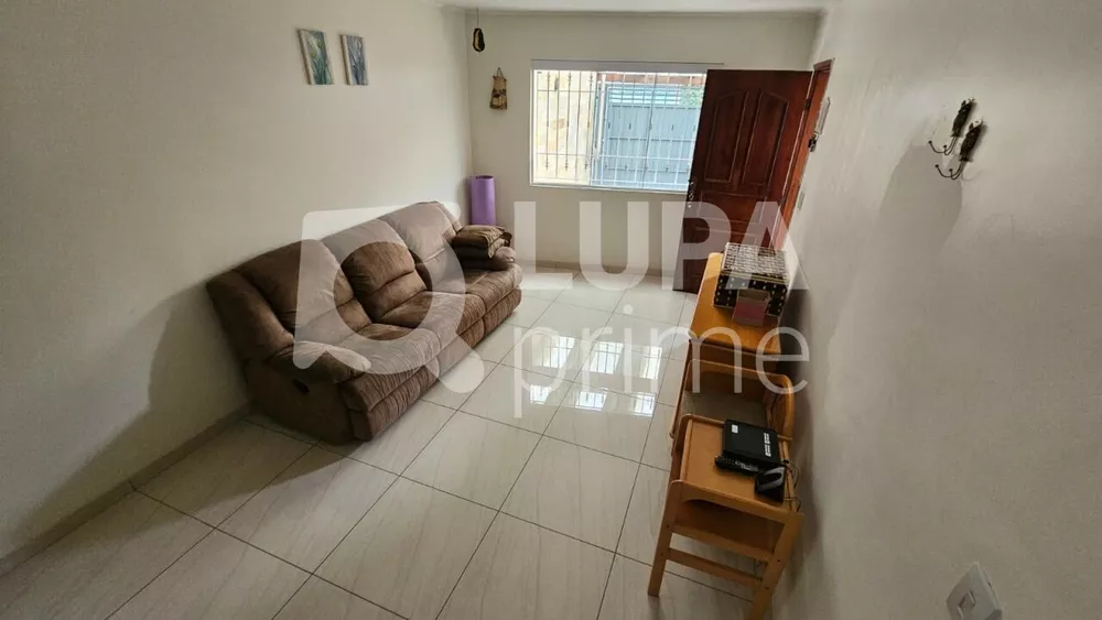 Casa à venda com 2 quartos, 100m² - Foto 1