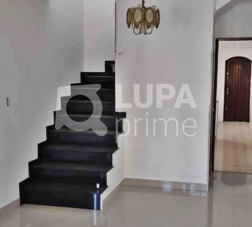 Casa, 3 quartos, 183 m² - Foto 1