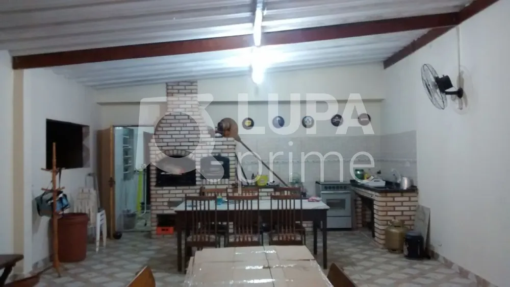 Casa, 4 quartos, 270 m² - Foto 8
