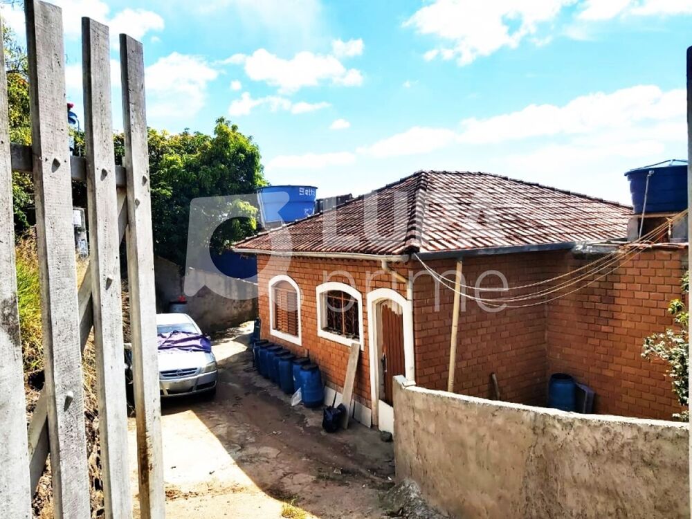 Chácara à venda com 4 quartos, 1410m² - Foto 1