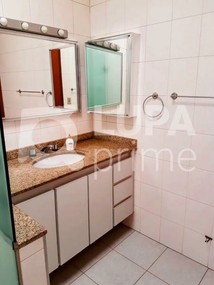 Casa, 3 quartos, 215 m² - Foto 15