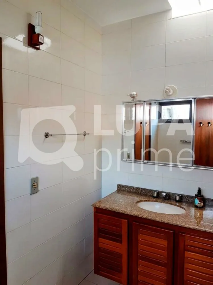Casa, 3 quartos, 215 m² - Foto 14