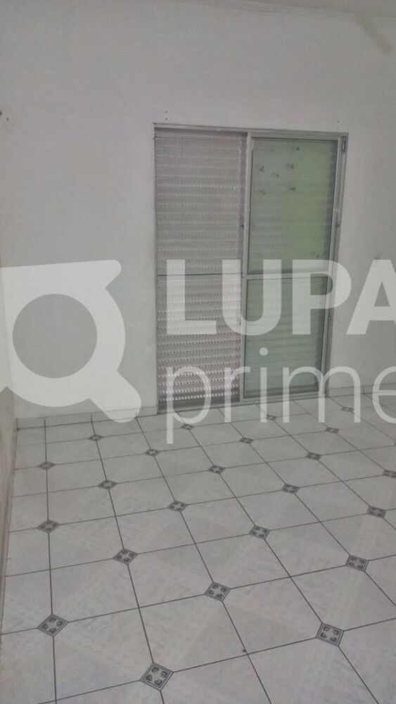 Casa à venda com 3 quartos, 220m² - Foto 3