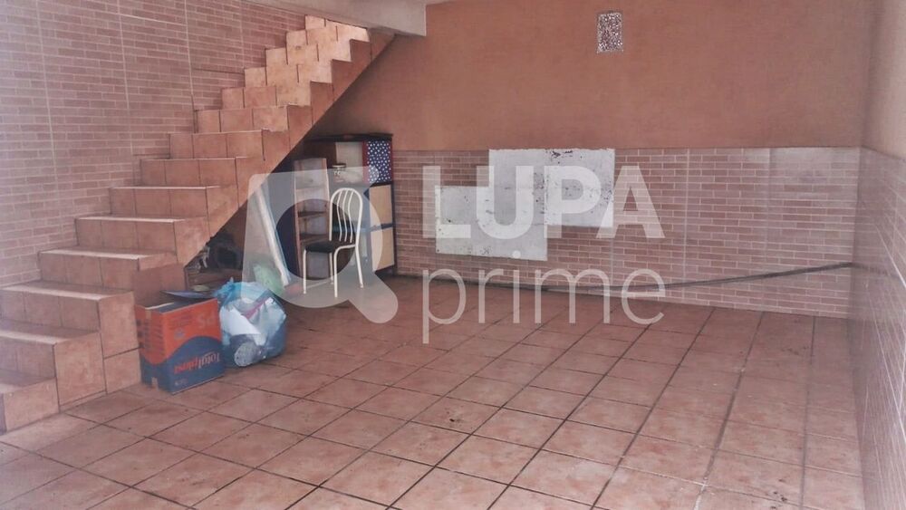 Casa à venda com 3 quartos, 220m² - Foto 11