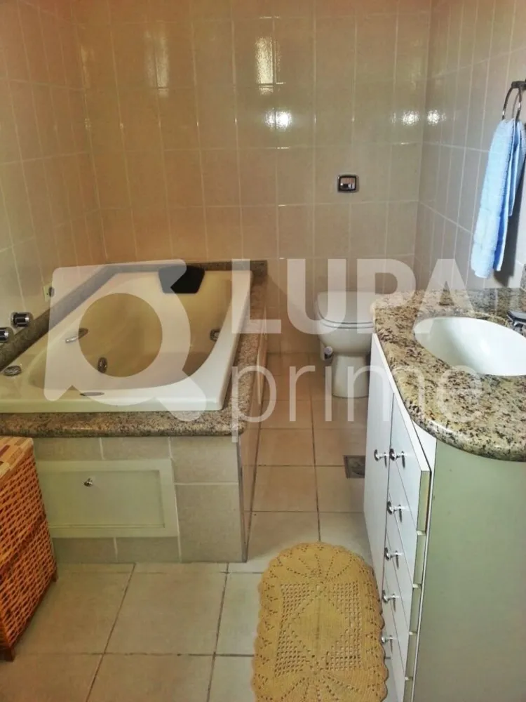 Casa, 3 quartos, 219 m² - Foto 15
