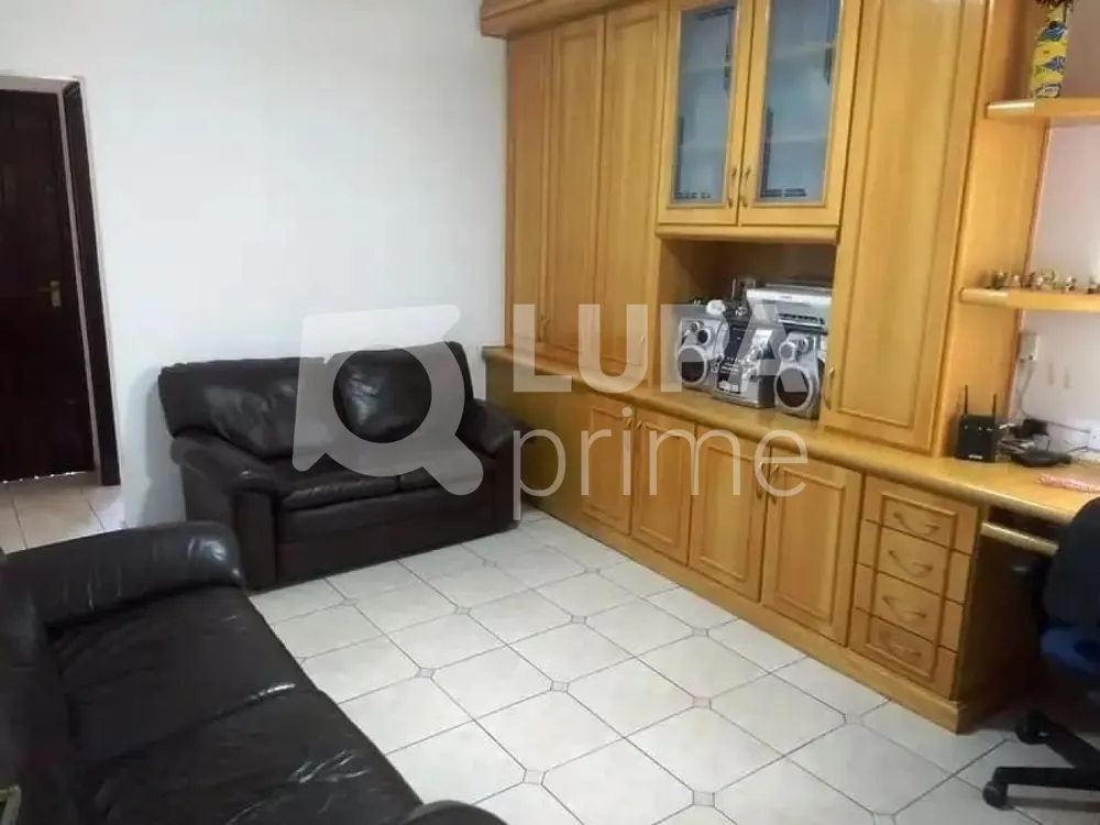 Casa, 3 quartos, 225 m² - Foto 1