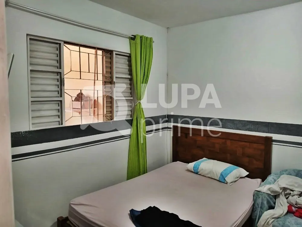 Casa, 2 quartos, 270 m² - Foto 2