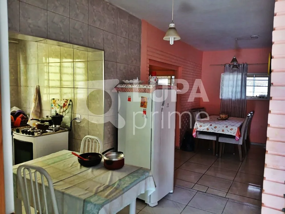 Casa, 2 quartos, 270 m² - Foto 9