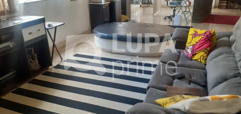 Casa, 6 quartos, 160 m² - Foto 9