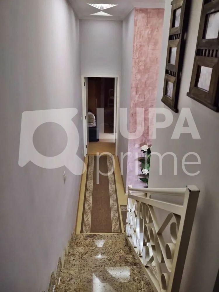 Casa, 3 quartos, 200 m² - Foto 10