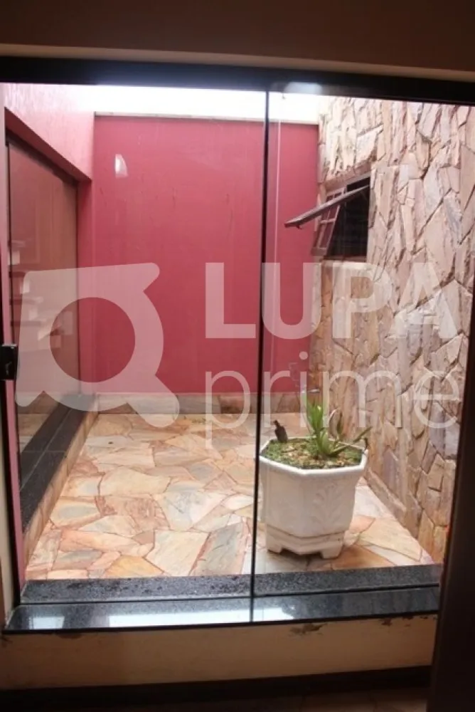Casa, 3 quartos, 240 m² - Foto 14
